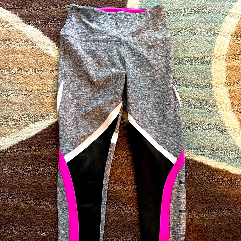 PINK brand leggings. Size small. No defects, like new!!